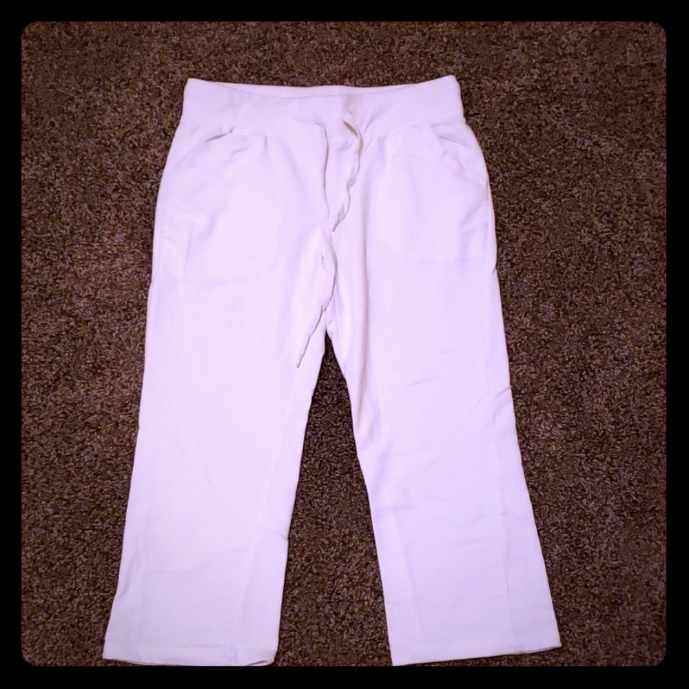 White Cotton Capris